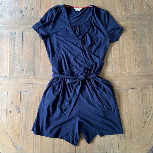 Boden Blue Caroline Jersey Wrap Short Sleeve Belted Shorts Romper Pockets US 10T - Picture 3 of 13